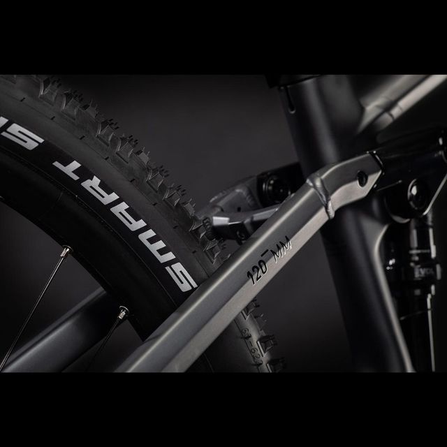 CUBE Stereo Hybrid 120 Race 625 2021 sähkömaastopyörä
